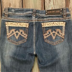 LA Idol Capri Jeans Cuffed Embroidered Embellished Cow Print Women’s Stretch